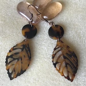 Tortoise shell acetate leaf pierced earrings with matching circle connector