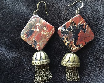 Triangle shaped genuine gemston Agate & antique brass chain tassel pierced earrings