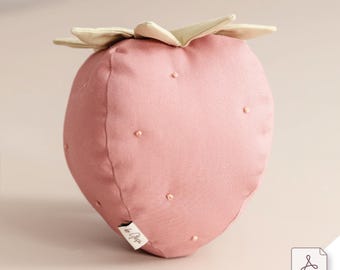 Sewing a strawberry pillow: pattern & instructions for a decorative pillow