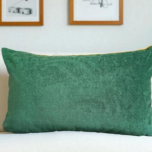 Emerald Green Velvet Pillow Cover: Luxury Sofa Cushion