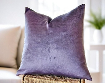 Lavender Velvet Pillow, Purple Throw Pillow, Lila Cushion, Violet Euro Sham, Luxury Velvet Couch Pillow, Cozy Home Decor, Boho Accent Pillow