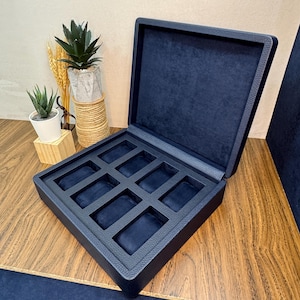 Box for 8 watches