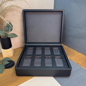 Box for 8 watches