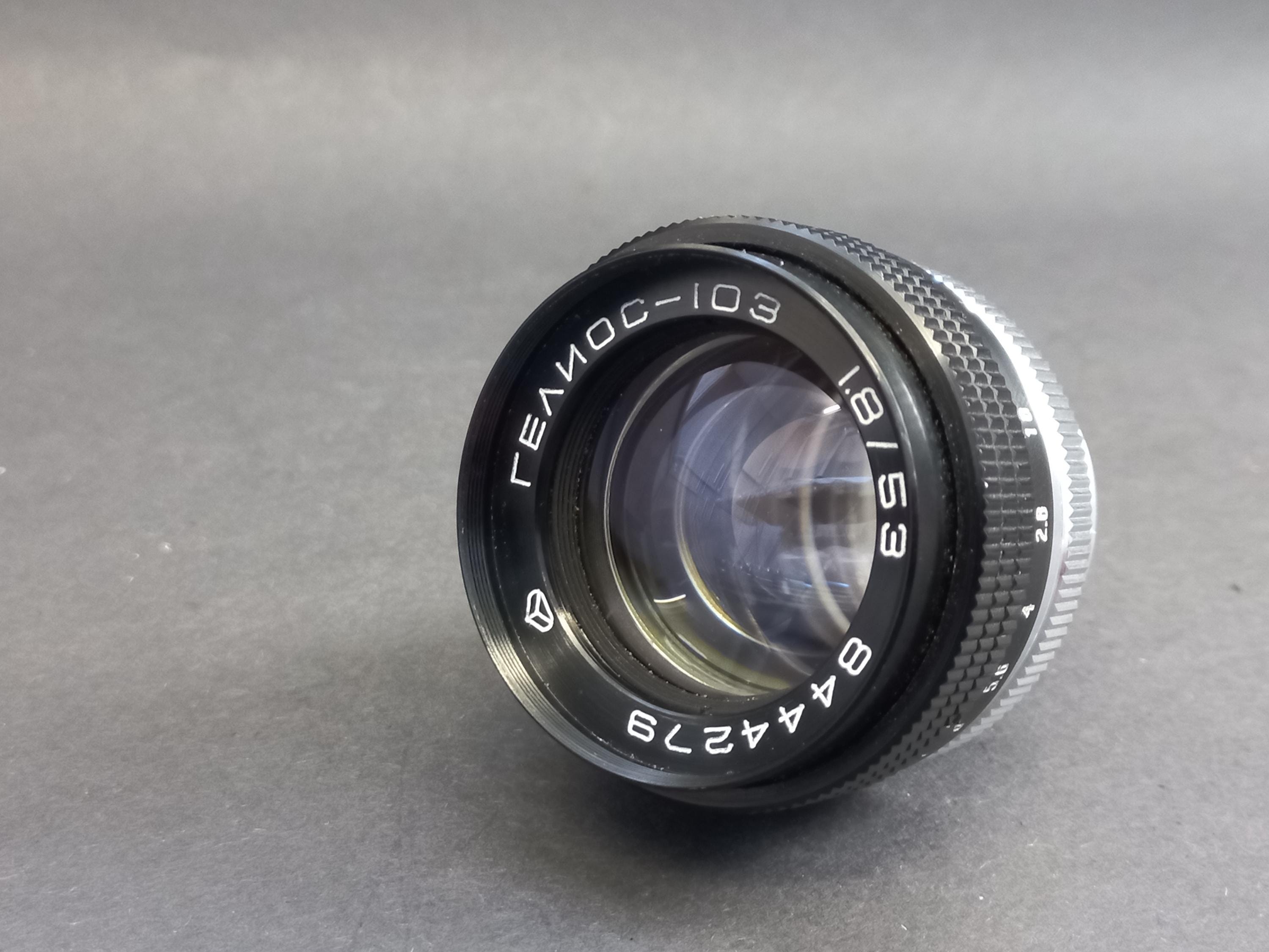 ソビエト ビンテージ レンズ Helios-103 53mm F/1.8、キエフ用
