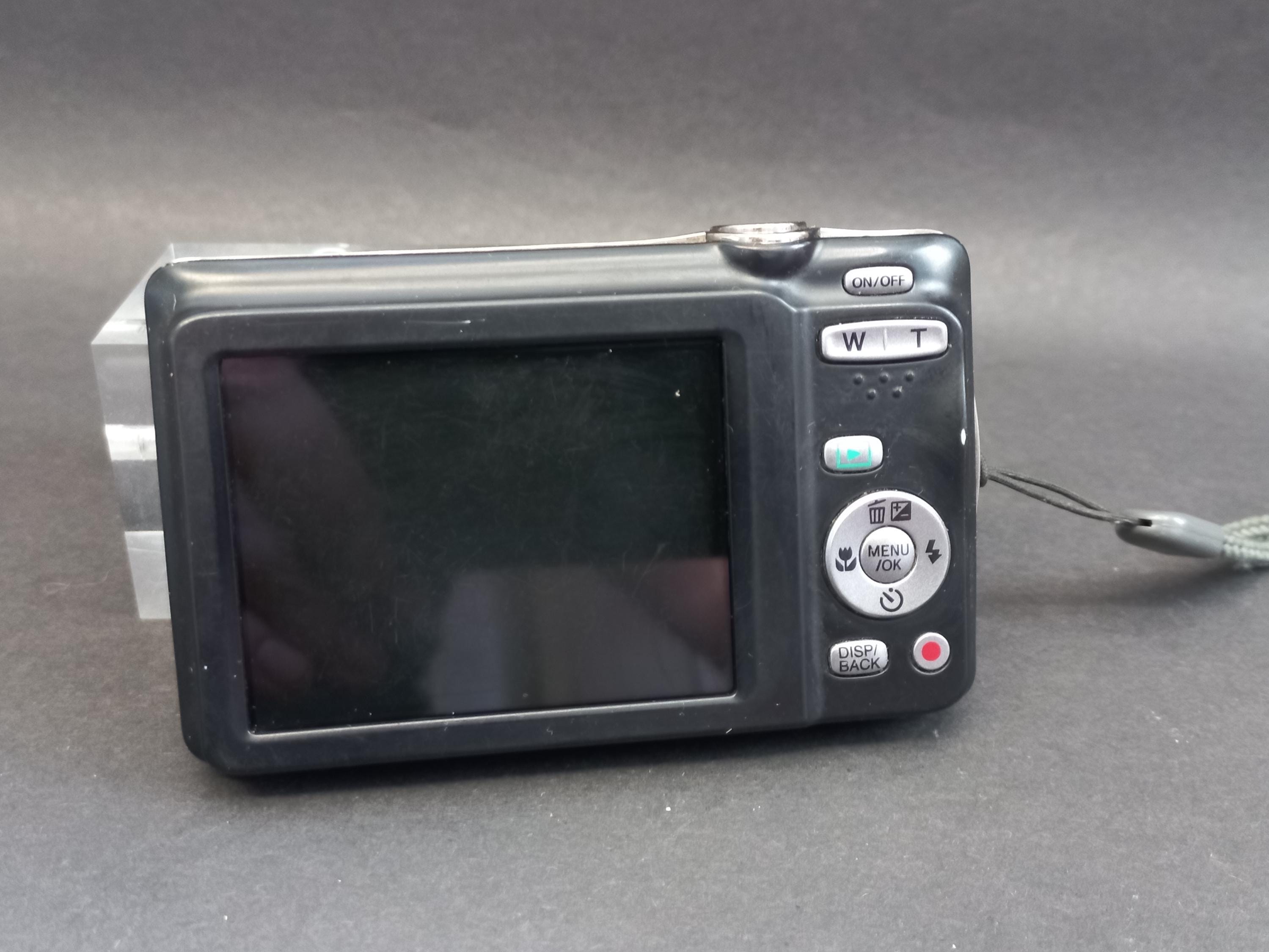 デジタルカメラ 富士フイルム FinePix JX 550、コンパクトデジタル