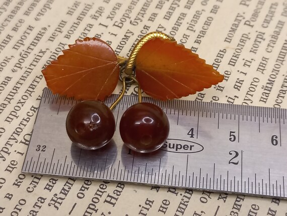 Soviet Vintage Amber Brooch"Cherry", Jewelry of t… - image 7