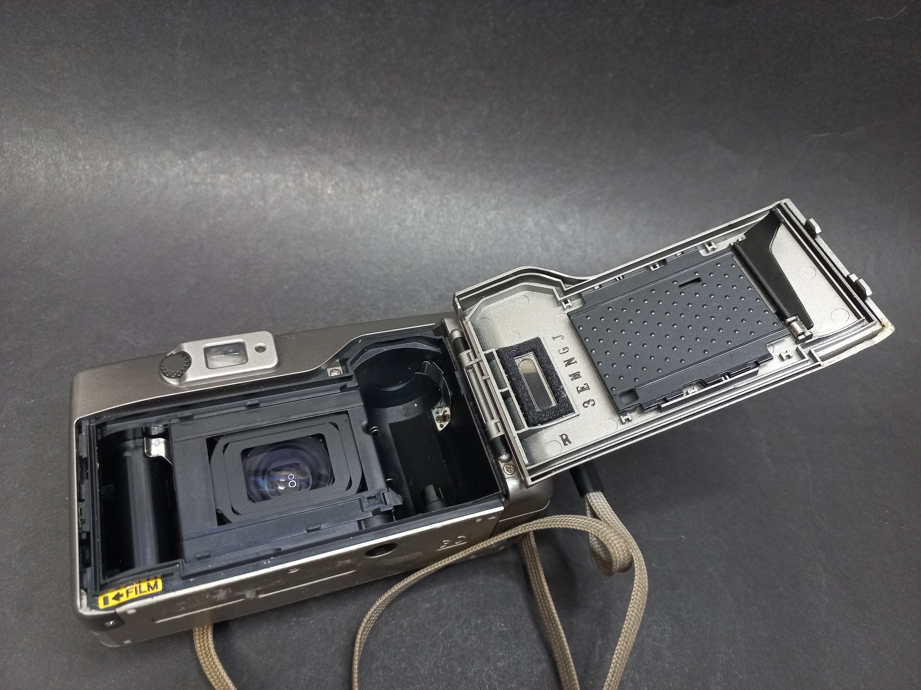 Vintage Camera Yashica EZ Zoom 105, Film Camera Yashica 1990s