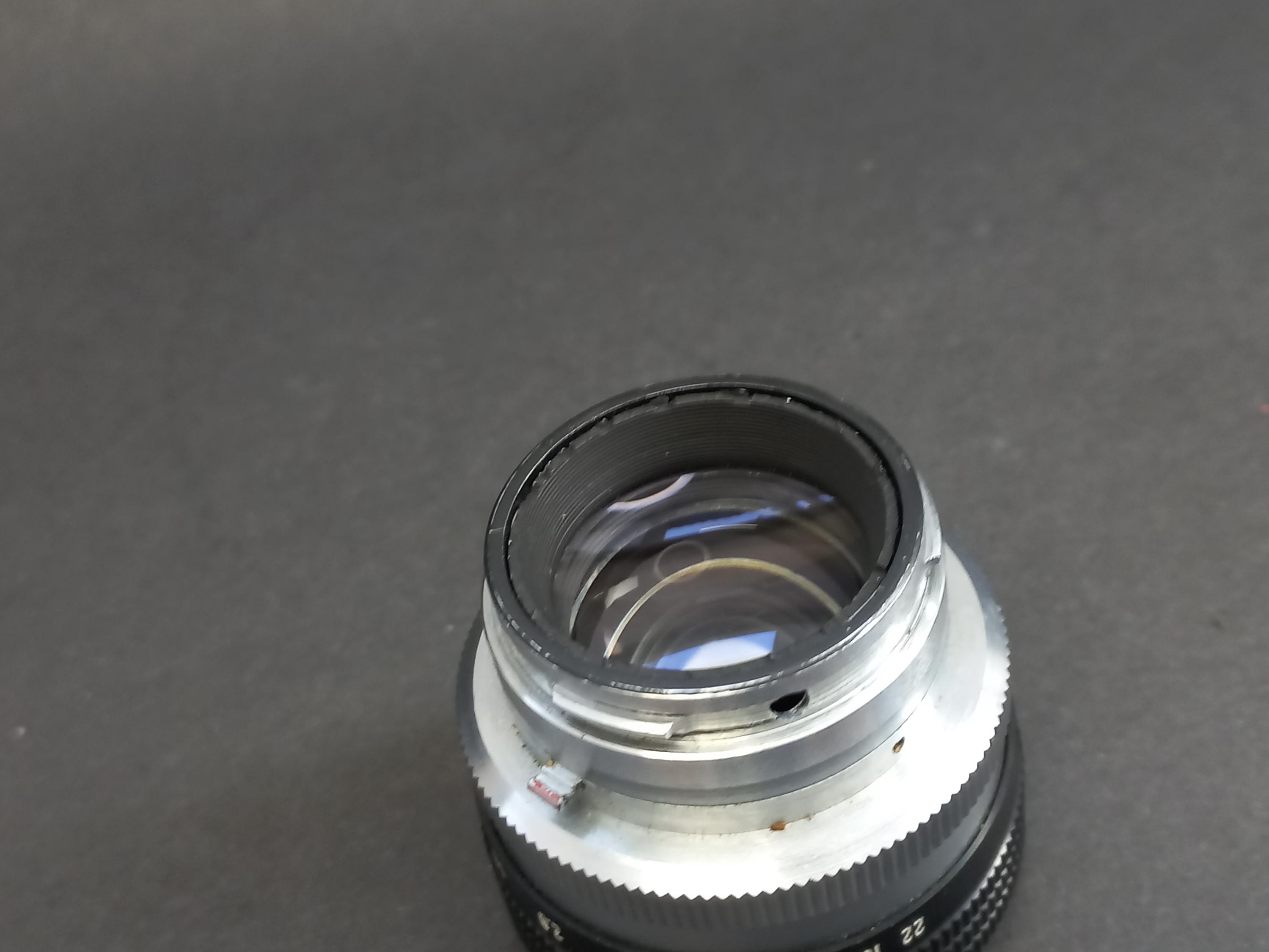 ヘリオス103 53mm F1.8｜ロシアンレンズ特有の描写・金属ボディの名玉