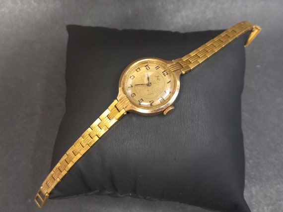 Vintage Soviet Rare Wrist Watch"Luch" Manual Wind… - image 1