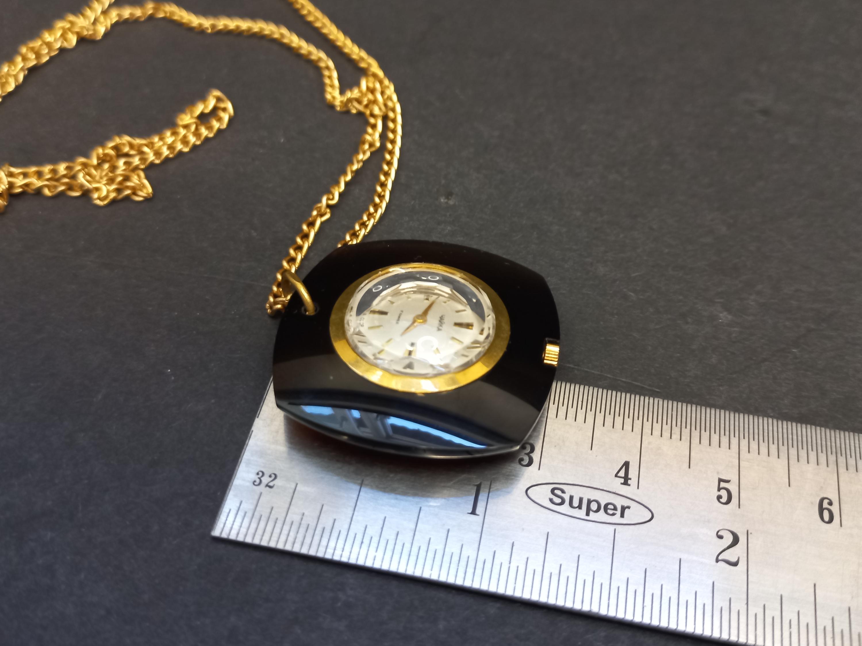 ロシア製ビンテージチャイカ腕時計 機械式腕時計「チャイカ」ソ連1988、新品