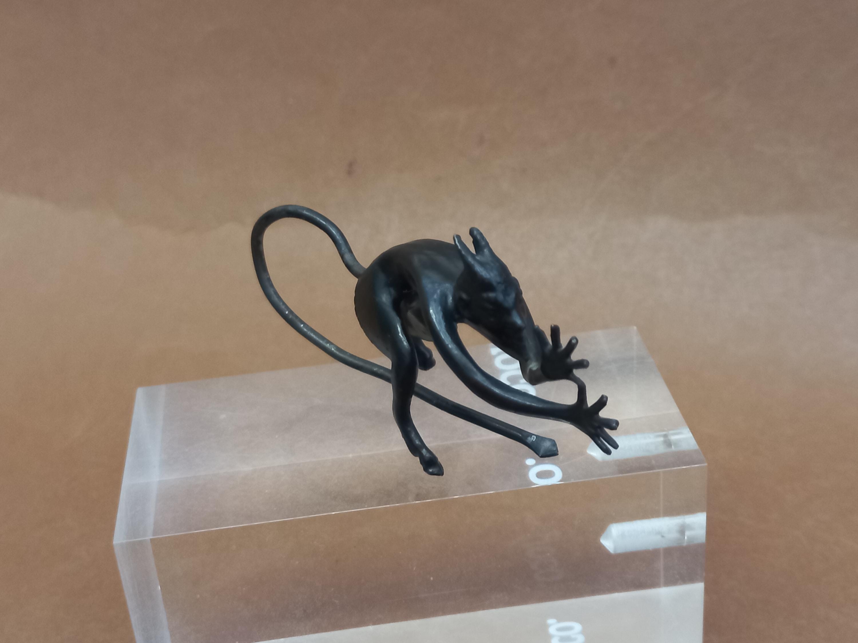 ソビエト ヴィンテージ 悪魔の置物 カスリ 鉄鋳造、旧ソ連 金属製悪魔