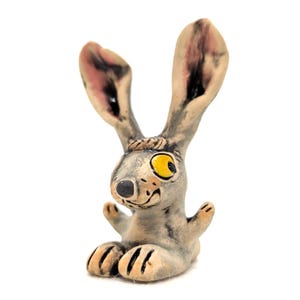 Keramikfigur Grauer Hase, Handgefertigte Keramik, Töpferskulptur, Souvenir, Sammlerstück, Wohnaccessoire, Hergestellt in der Ukraine, Tierfigur, Miniatur