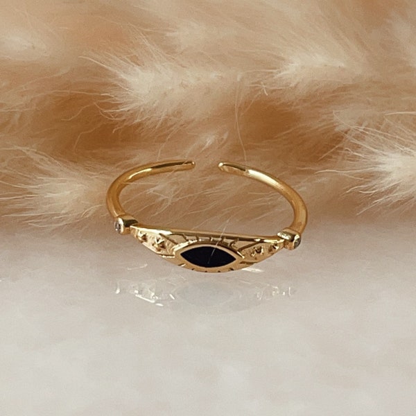 Sterling Silver Oval Simplistic Adjustable Ring in Gold.