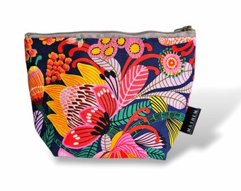 Handmade in Australia. 'Kirsten Katz' Floral Cotton Zip purse/pouch