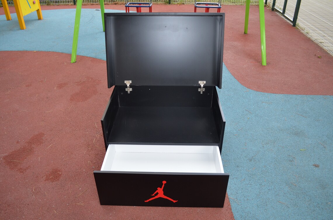 shoe storage jordan