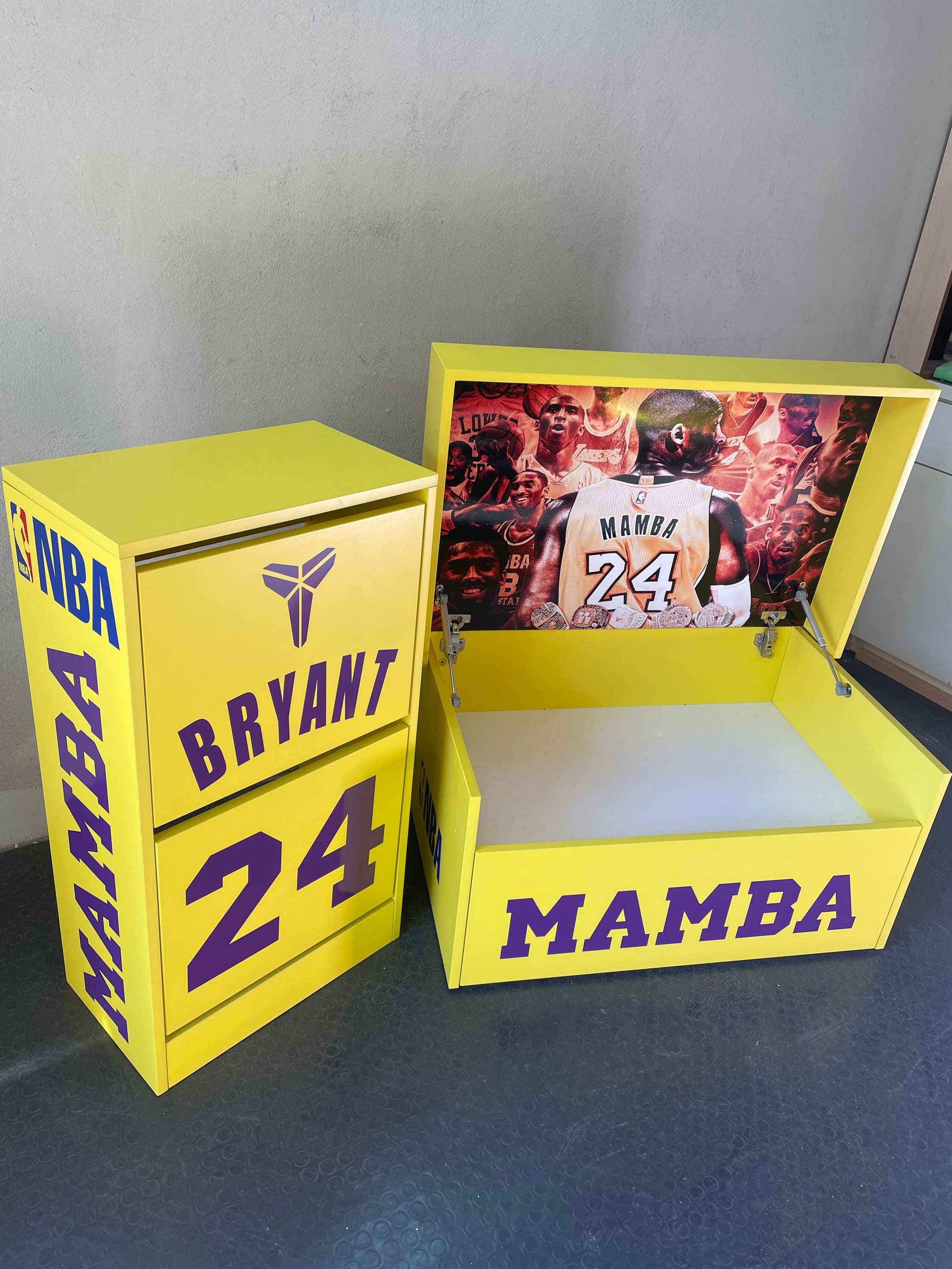 kobe bryant shoe box