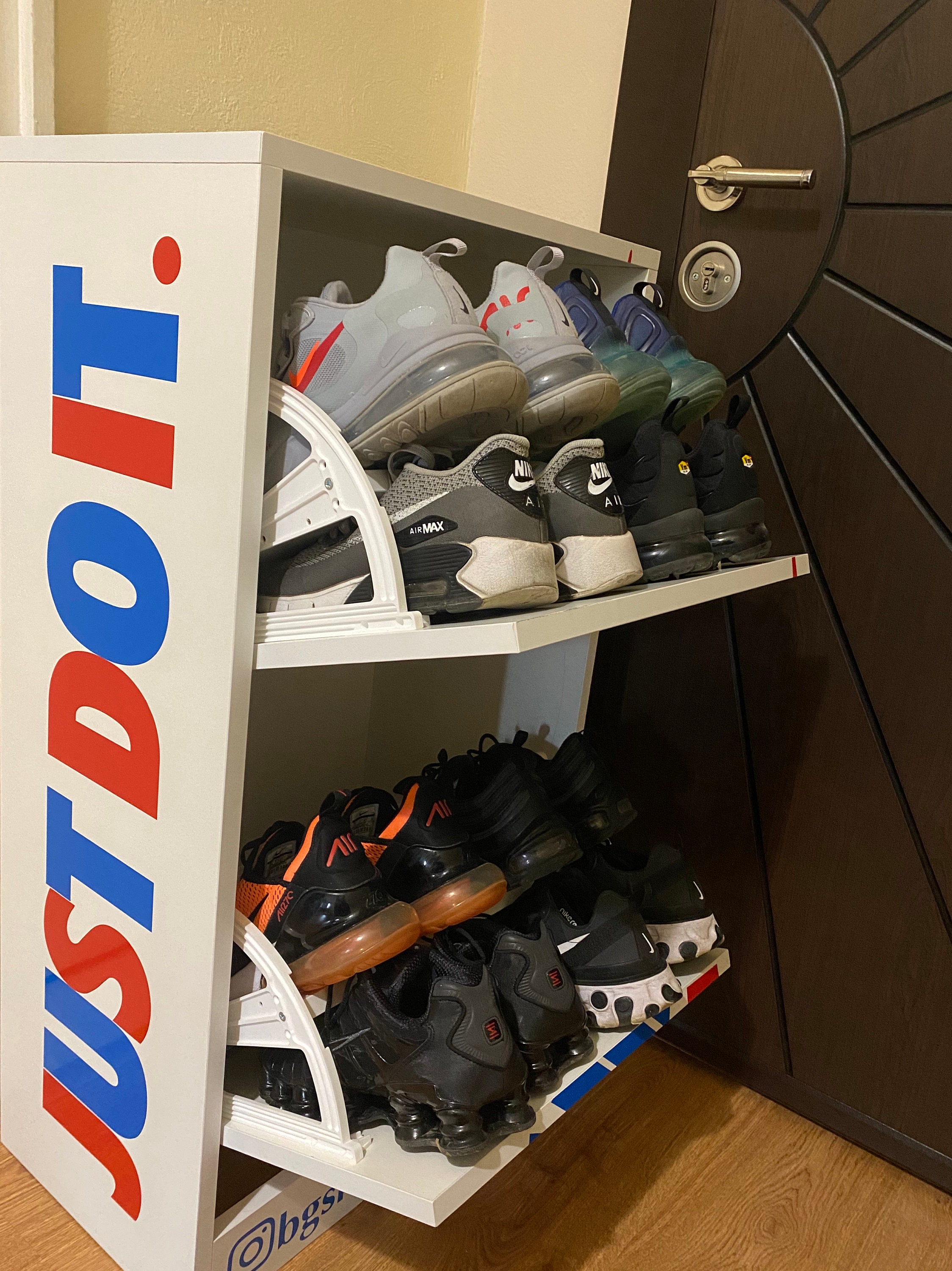 trainer storage nike