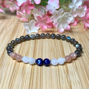 AAA Labradorite/Sunstone/Moonstone/Kyanite 6mm Gemstone/ Wrist Mala/Connecting Feminine Energy/Happiness/Creativity