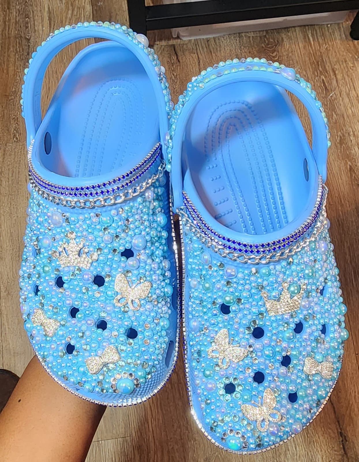 Baby blue crocs online