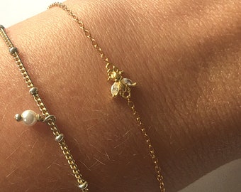 Delicate Bee Charm Bracelet, Sterling Silver 18K Gold plated  -  Minimalist Gifts