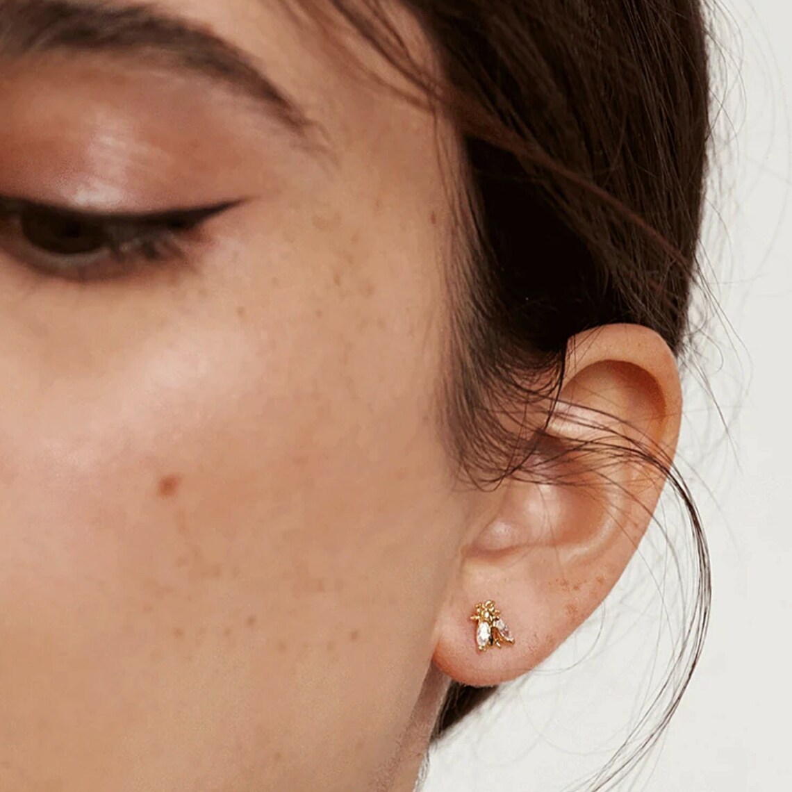 Boucles D'oreilles Puces En Forme D'abeille - Plaqué Or - Neuf Avec Emballage - Cadeau Mignon