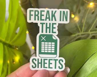 Freak dans l'autocollant de feuilles | autocollant pour ordinateur portable | autocollant en vinyle | cadeaux de bureau | feuille de calcul | cadeau de bureau drôle | décor de bureau | autocollants