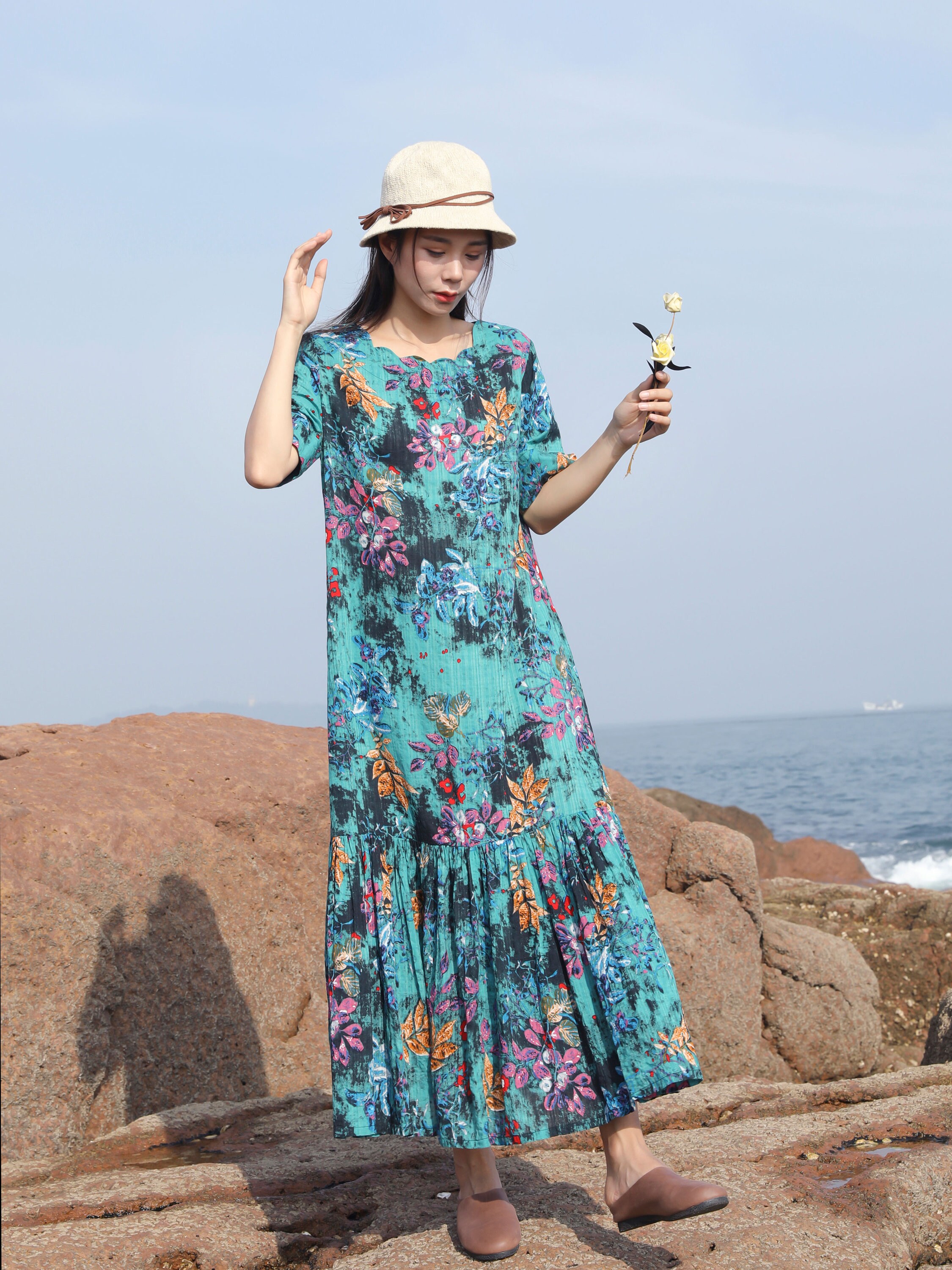 Retro Floral Printing Summer Beach Dress Lightweight Soft Cotton Maxi Dress Loose Oversized Plus Size Dress Plus Size Clothing Style 003P Retro Floral Printing Summer Beach Dress Lightweight Soft Cotton Maxi Dress Loose Oversized Plus Size Dress Plus Size Clothing Style 003P