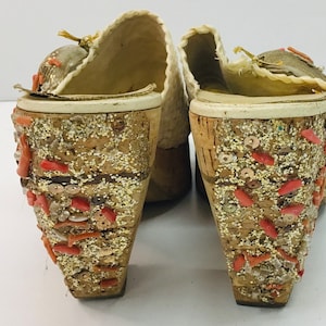 Vintage Miami Beach gold glitter coral encrusted clogs with shell upper image 4