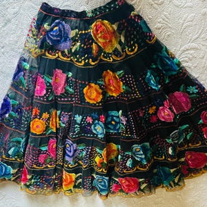 Vintage Mexican Floral Embroidered Fiesta Maxi Skirt