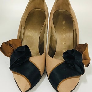 Vintage Herbert Levine Tan Suede shoes with bows