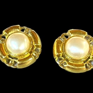 Vintage CHANEL 1994 Earrings
