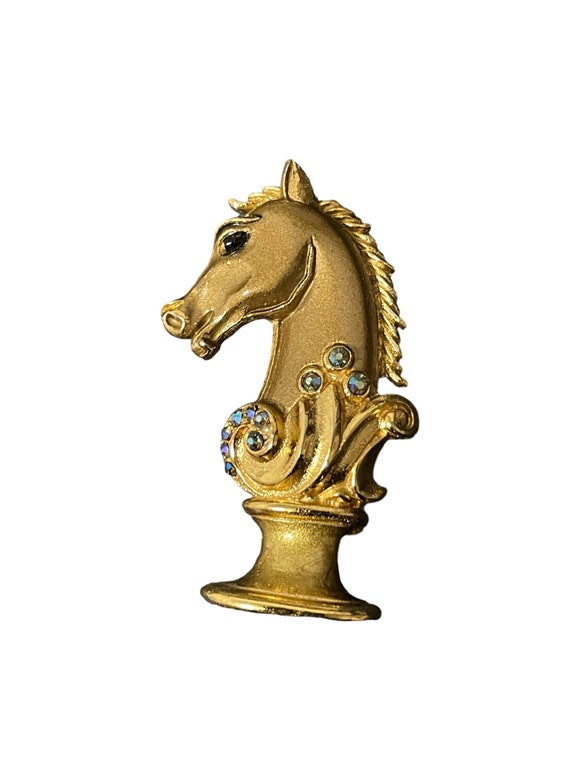 Vintage Crown Trifari Shoulder Brooch Pin Chess p… - image 4