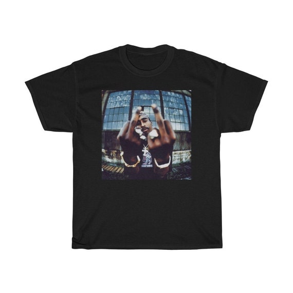 Tupac Middle Fingers up T-shirt Old 