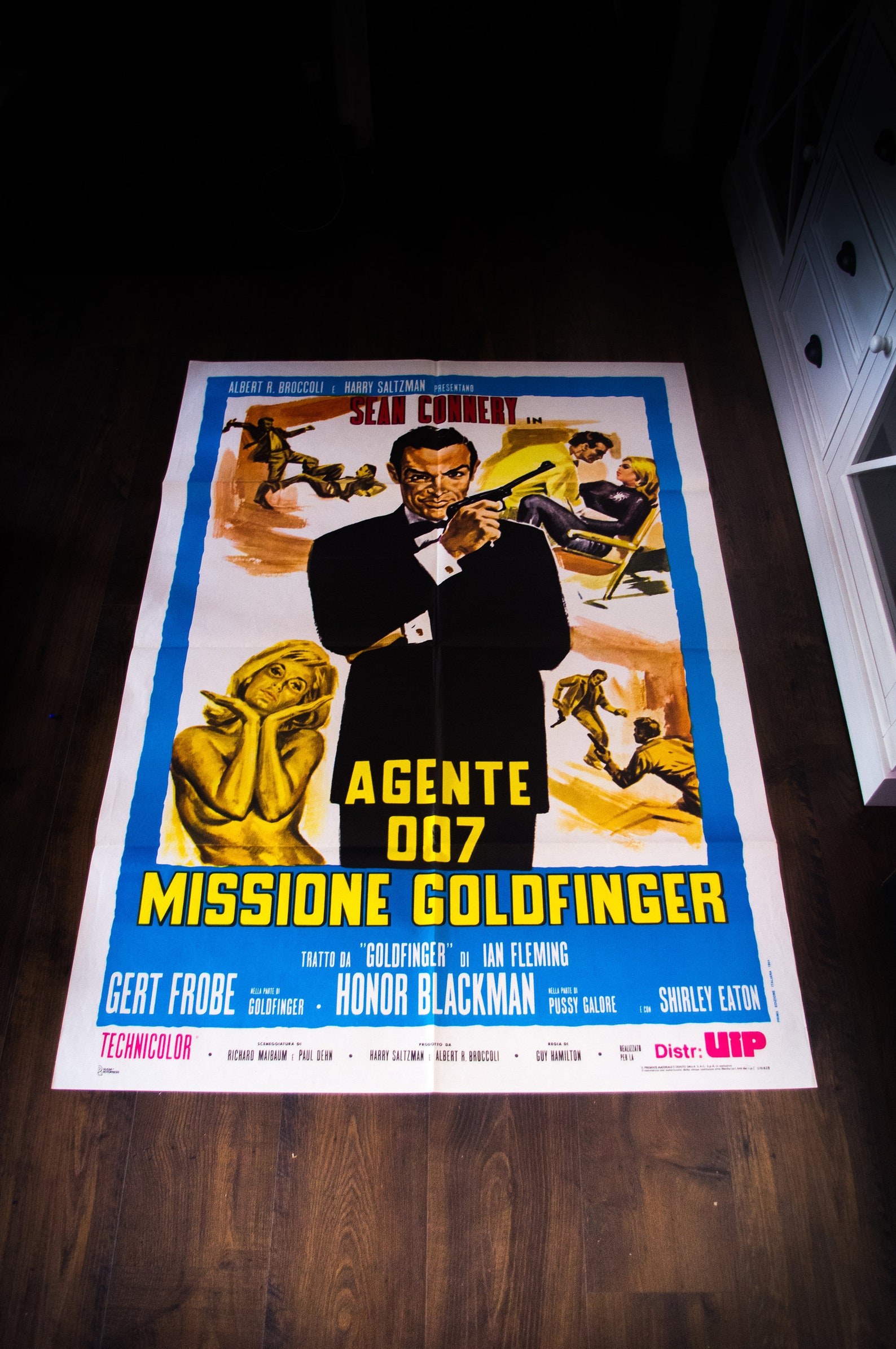 JAMES BOND 007 GOLDFINGER Rerelease Poster 1970's 39 | Etsy