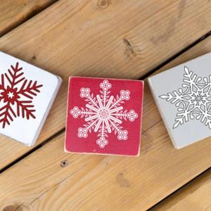 Christmas signs Holiday mini signs Tiered tray signs Farmhouse christmas decor Small wood sign Snowflake signs Set of 3