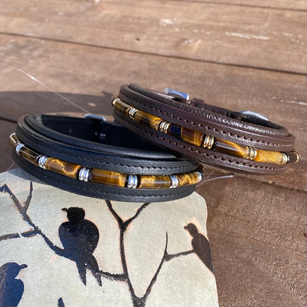 Collar, correa o conjunto de cuentas para perro. Ojo de tigre y detalles en plata o dorado.