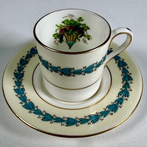 Vintage Blumenkaffeetasse mit Untertasse - Eingestellter Porzellanersatz