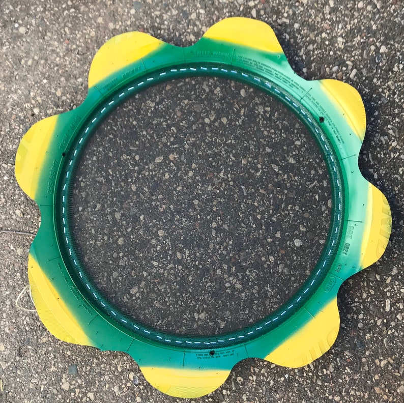 Recycled Tire Bird Feeder Green/Gold