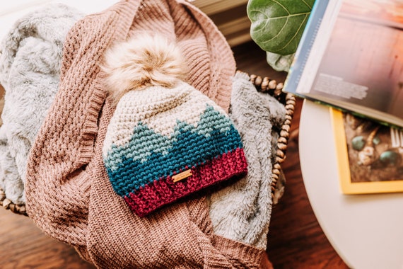 Mountain Range Winter Hat | Blue Mountains With Burgundy and  display picture 1
