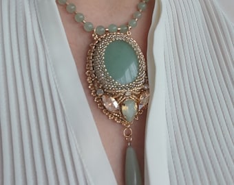 Bead wedding necklace. Aventurine necklace. Wedding gemstone necklace. Handmade necklace. Aventurine medallion. Aventurine pendant.