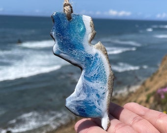 New Jersey Ornament or Magnet, Resin One Of A Kind, State Christmas Ornament With Real Sand And Ocean Waves, Wall Decoration