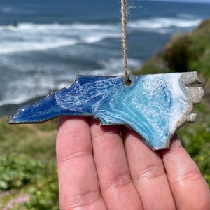 North Carolina State Ornament Magnet, Keychain Christmas Ornament, Resin One-Of-A-Kind, Real Sand And Ocean Waves, Wall Decoration