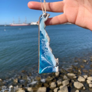 Ornement du Delaware, aimant, porte-clés Le cadeau du Delaware est en résine unique en son genre, ornement avec du vrai sable, des vagues de l'océan, également en décoration murale