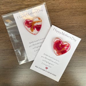 Mother’s Day Pocket Hug Greeting Card  for Spreading Love to Family and Friends with Resin Art