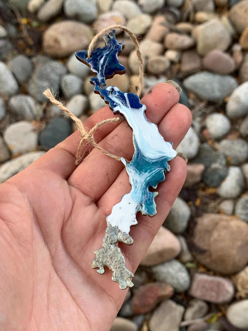 Resin Japan Ornament: Real Sand & Ocean Waves Christmas Decor - Thumbnail 3