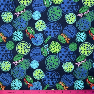 Teenage Mutant NINJA TURTLES STOFF | Verkauft durch den halben Hof! Durchgehender Schnitt! | 100% Quilting Baumwolle | Superheld Superheld Green Navy Pizza
