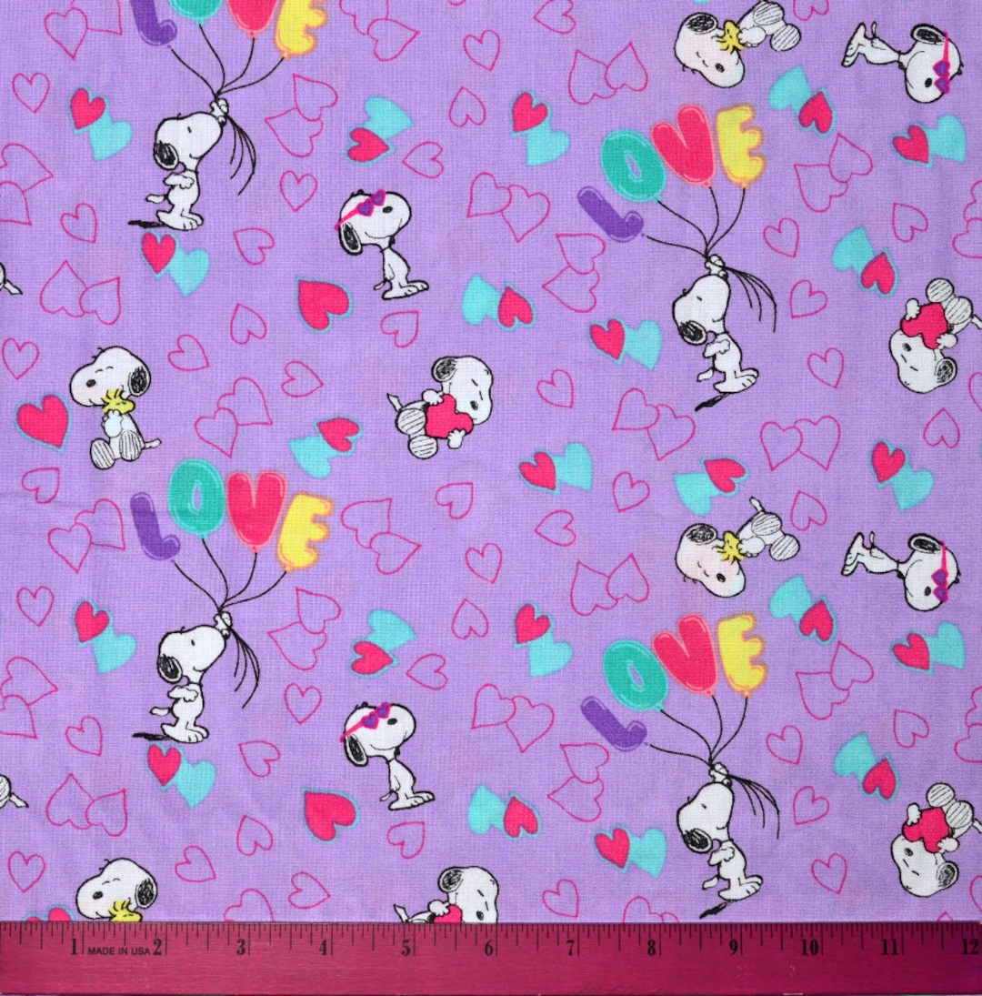 PEANUTS SNOOPY FABRIC Sold by the Half Yard Continuous Cut 100