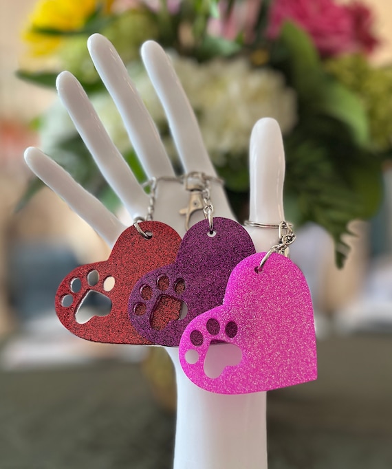 Heart and Paw Print Keychain / Gift for Dog Mom / Heart and Paw Print Backpack Clip / Glitter Heart Keychain / Backpack Clip Heart