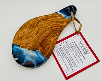 Small Cheese Board / Olive Wood Serving Board / Small Charcuterie Board  / Resin Charcuterie Board / Small Blue Red and White Cheese Board