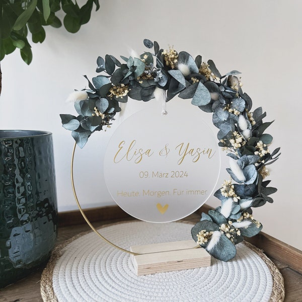 Wedding gift, standing dried flower wreath, dried flowers, table decoration, eucalyptus wreath with gypsophila and lagurus